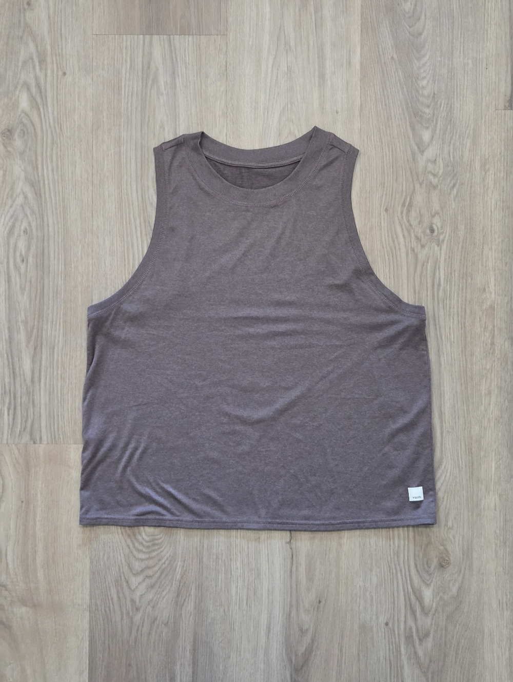 Vuori Wmns Energy Crop Tank M Athleisire Athletic Comfy Minimal Yoga Outdoors